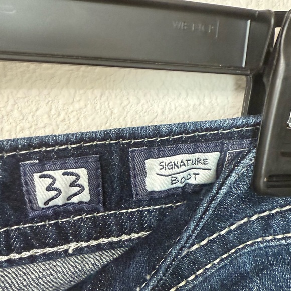 Miss Me Original Bootcut Dark Blue Jeans size 33 - Picture 3 of 3